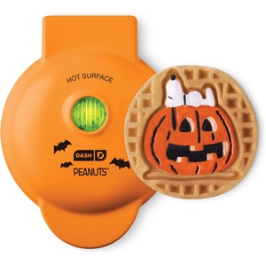 image:imagePeanuts x Dash Mini Waffle MakerOrange Peanuts JackoLantern