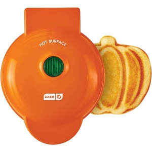 image:imagePeanuts x Dash Mini Waffle MakerOrange Pumpkin