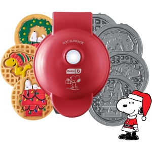 image:imagePeanuts x Dash MultiMaker Mini Maker System 4 Plates Wreath Snoopy House WoodstockPEANUTS HOLIDAY MAKER  4 PLATES